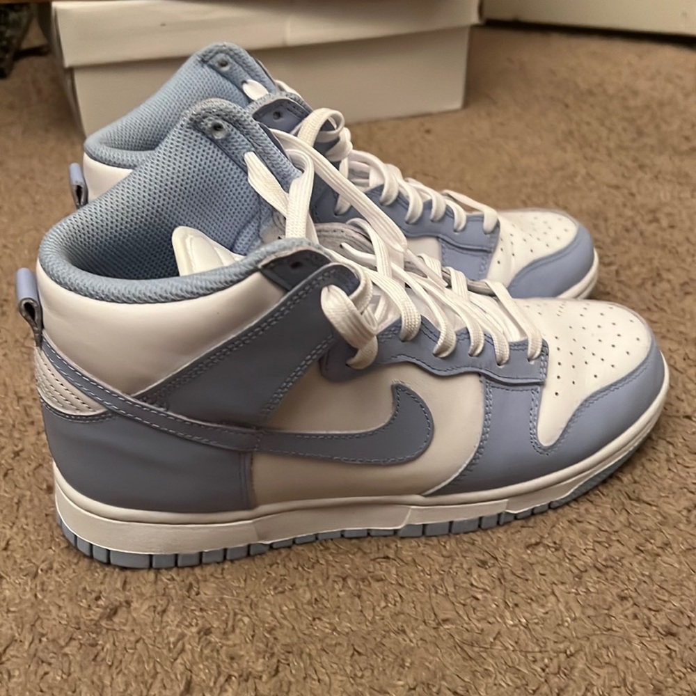 Nike High Dunks - Aluminum - Women’s 7.5